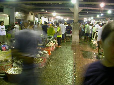 フィリピン魚市場